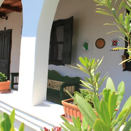 Kemences Vendeghaz Vila