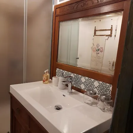 Vila Kemences Vendeghaz *